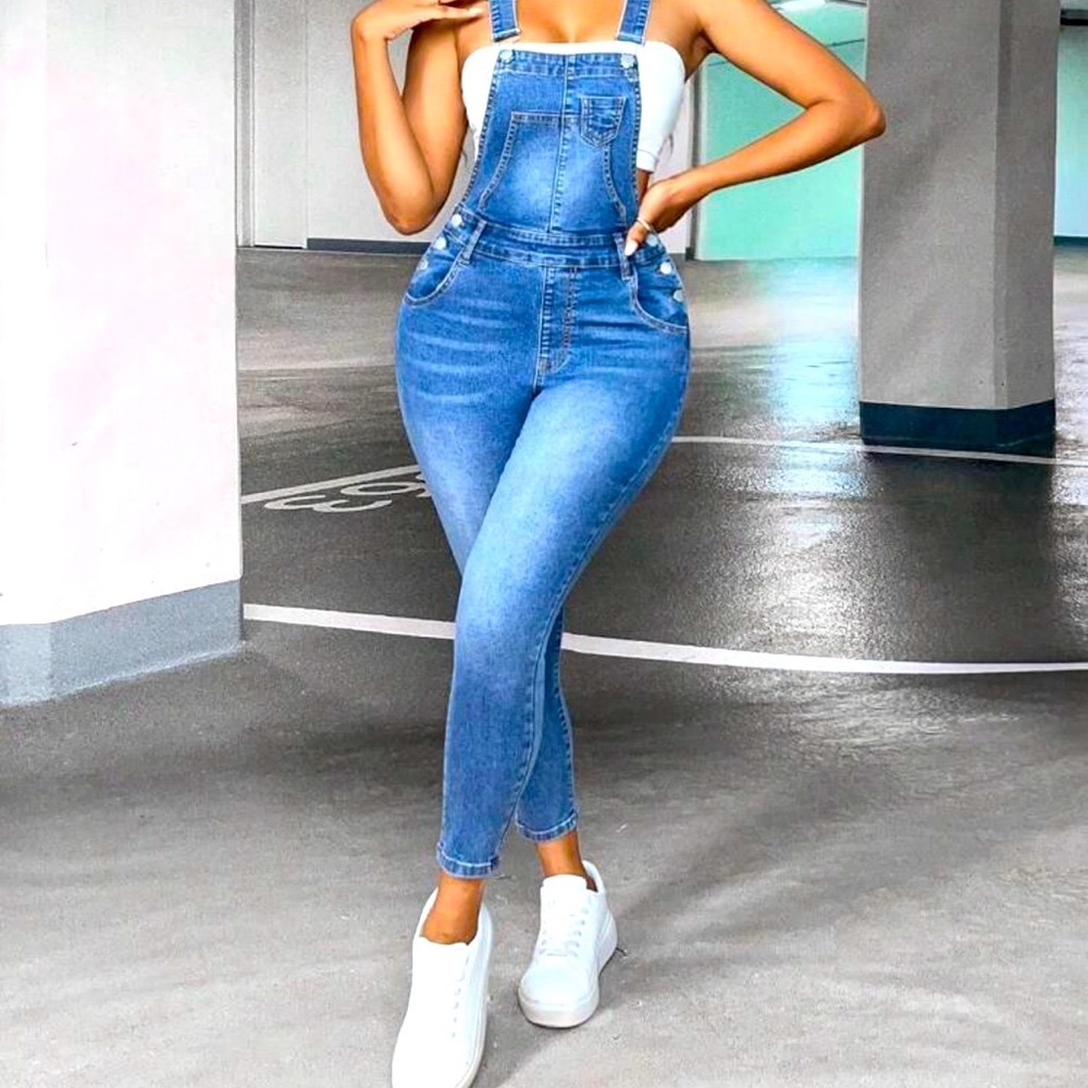 Slant pocket denim overalls without tube top Medium brand new with tags